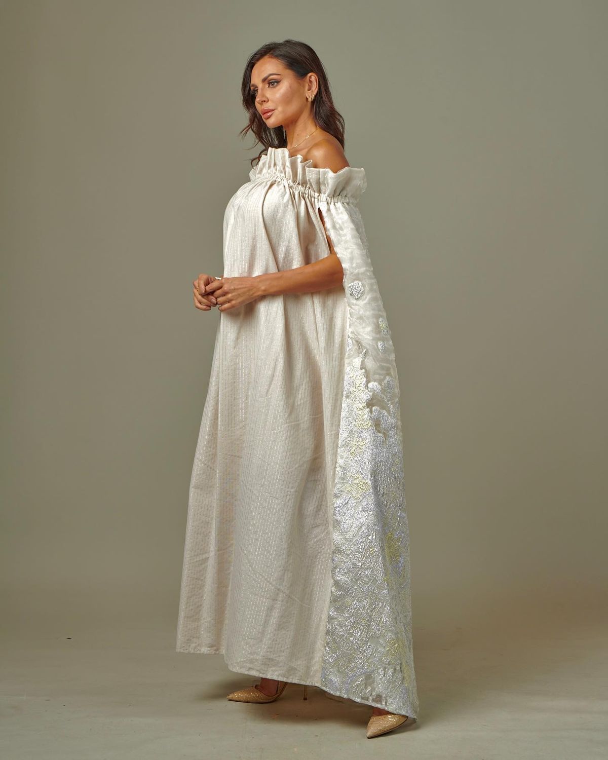 Jacquard off-shoulder kaftan
