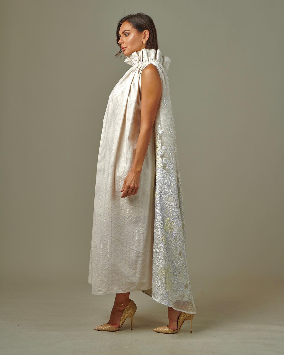 Jacquard off-shoulder kaftan