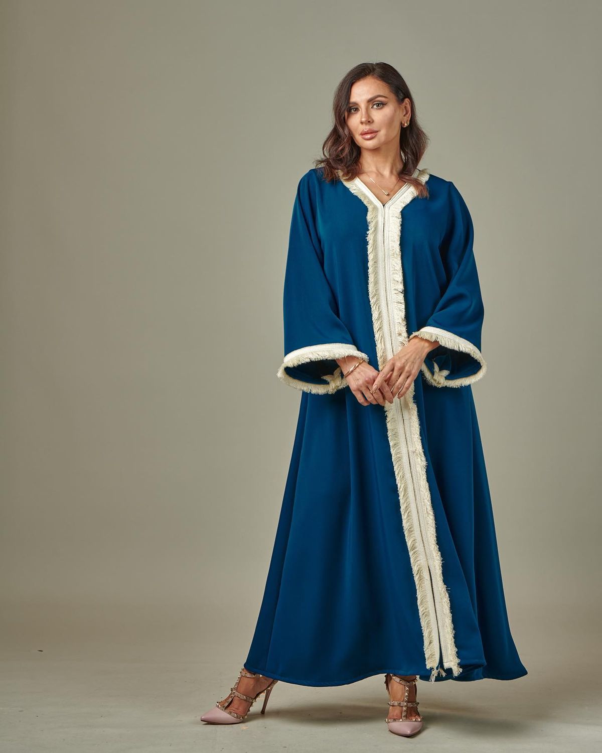 Lace-trim kaftan