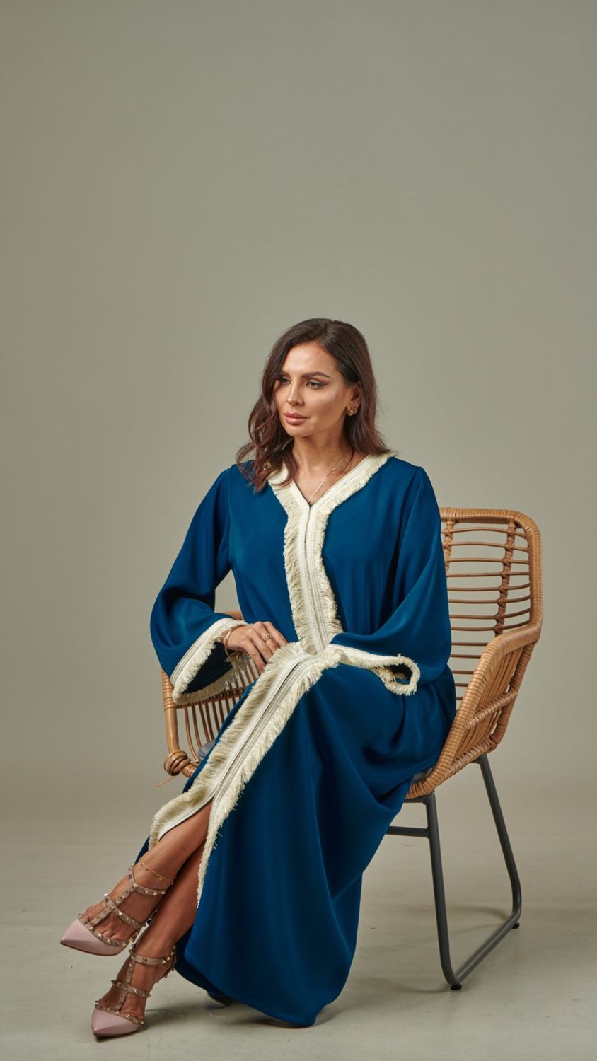 Lace-trim kaftan