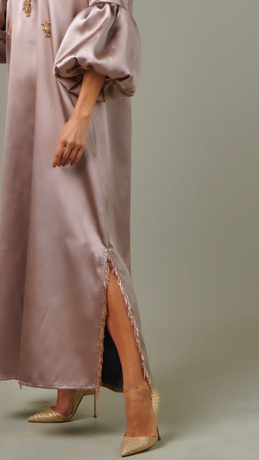 Satin bell-sleeve kaftan