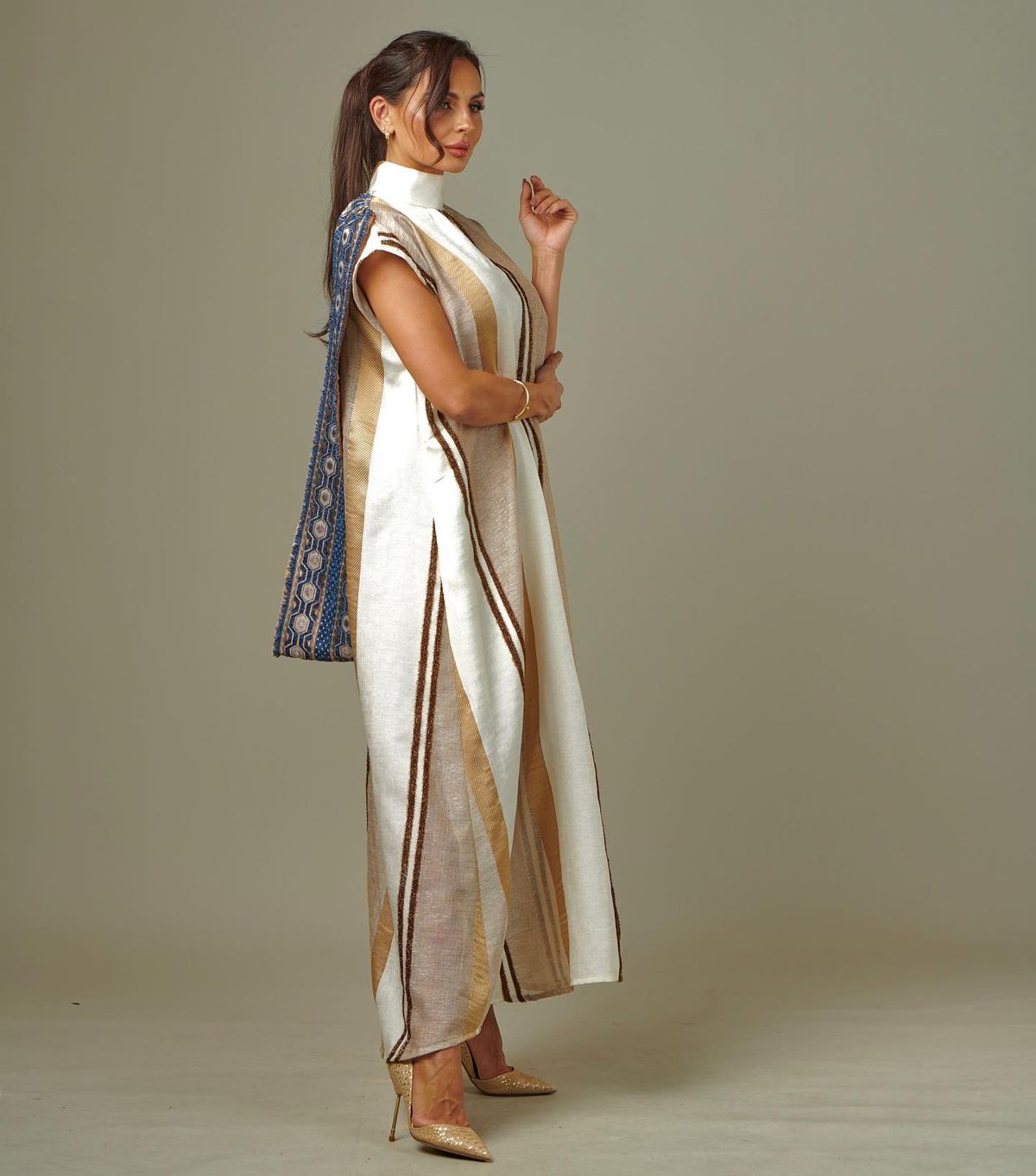 Tassel-back striped kaftan