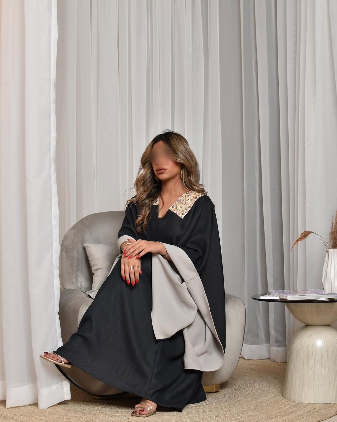 Two-tone cape kaftan