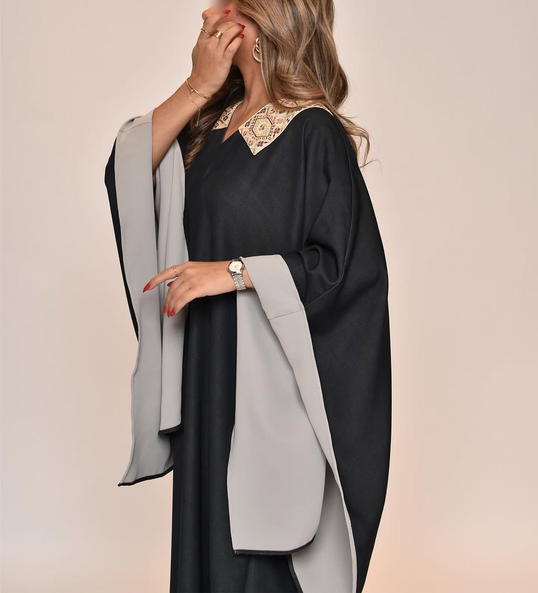 Two-tone cape kaftan