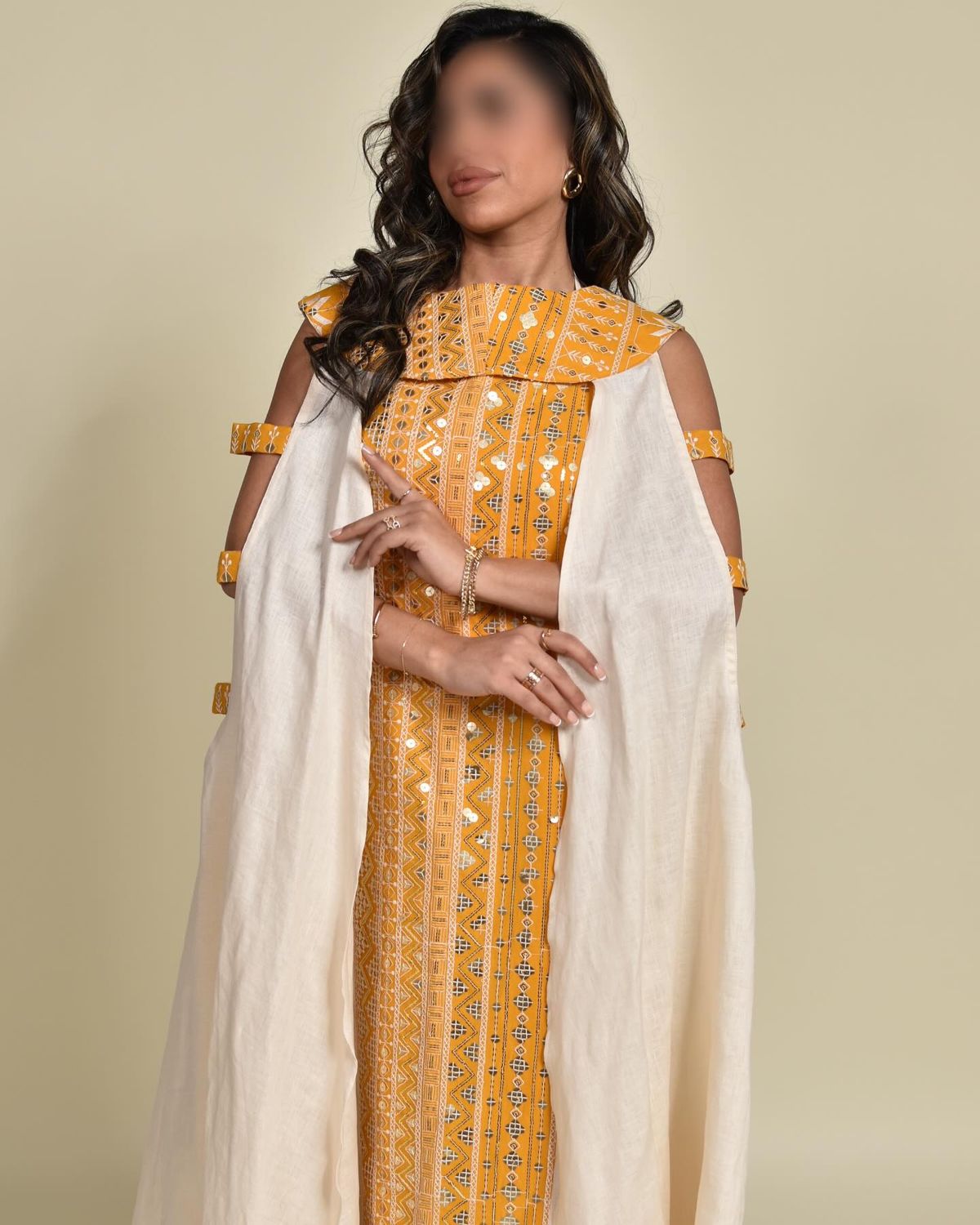 Cape set