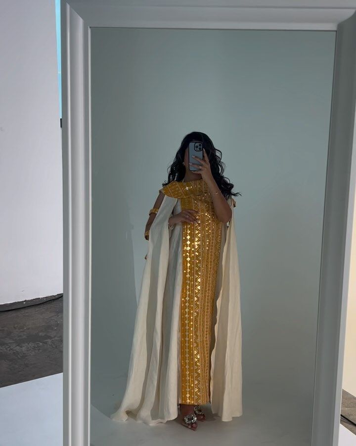 Cape set