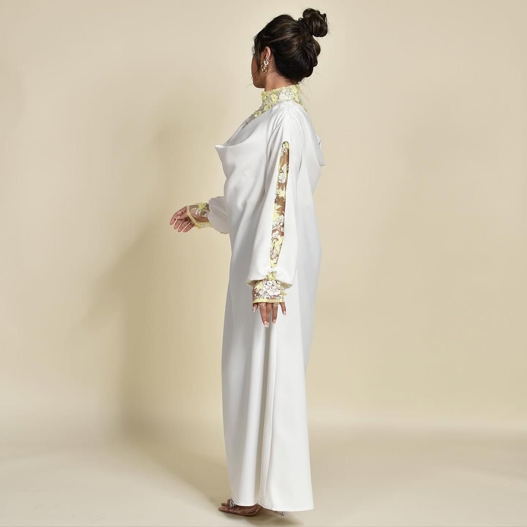 Floral collar kaftan