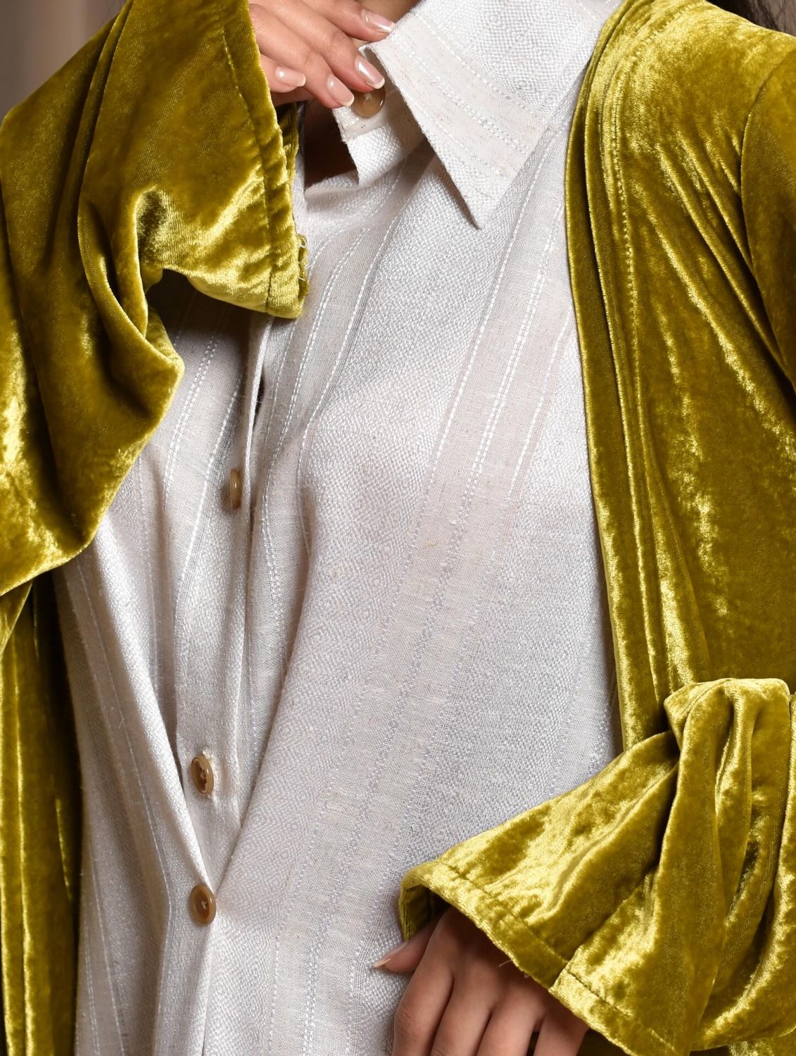 Olive Aura