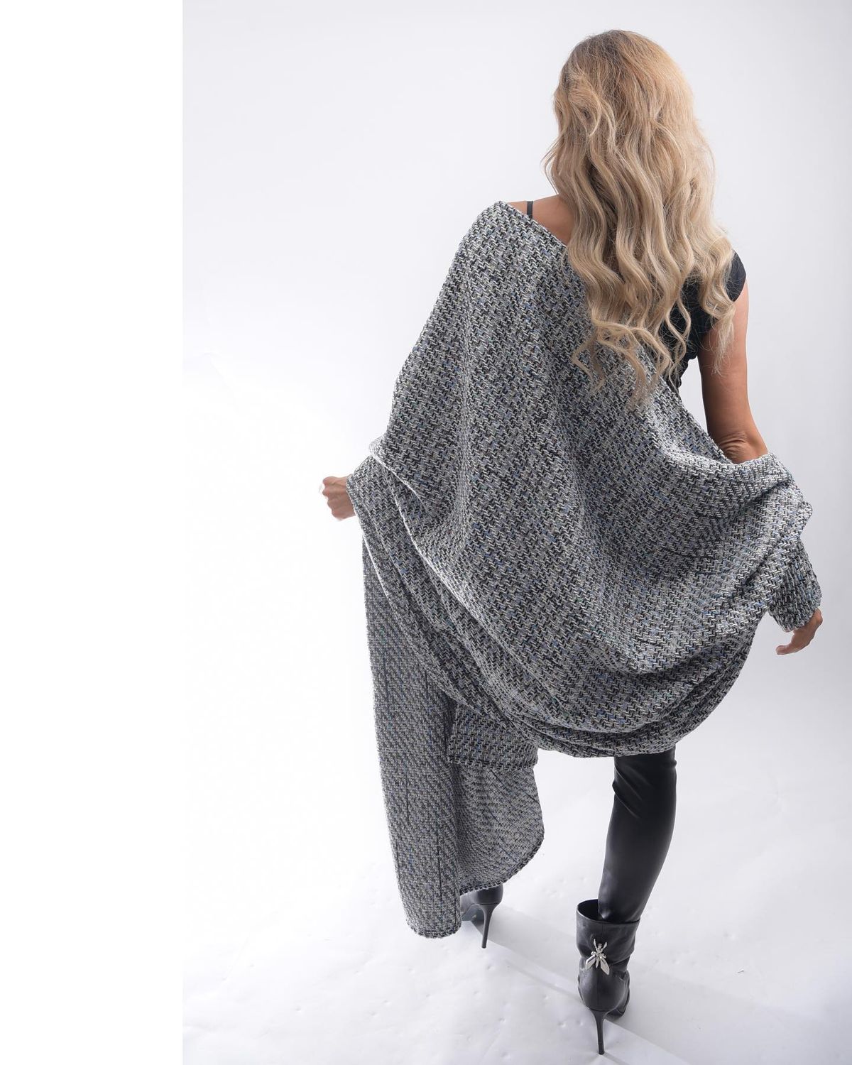 Knit cape